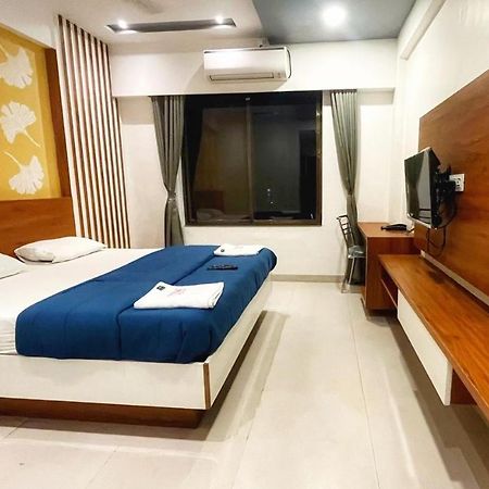 Hotel Ambai Executive Tuljapur Экстерьер фото