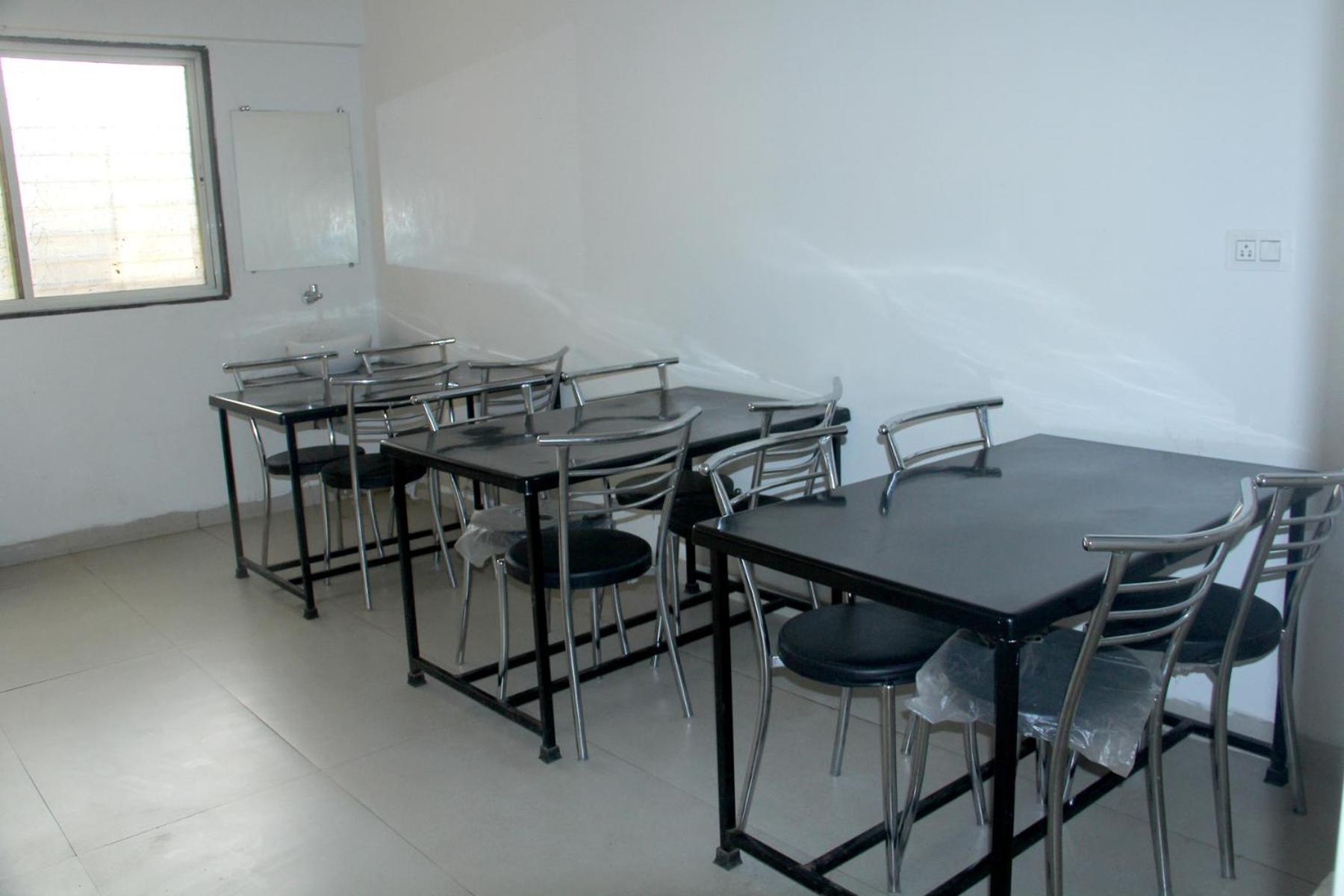 Hotel Ambai Executive Tuljapur Экстерьер фото
