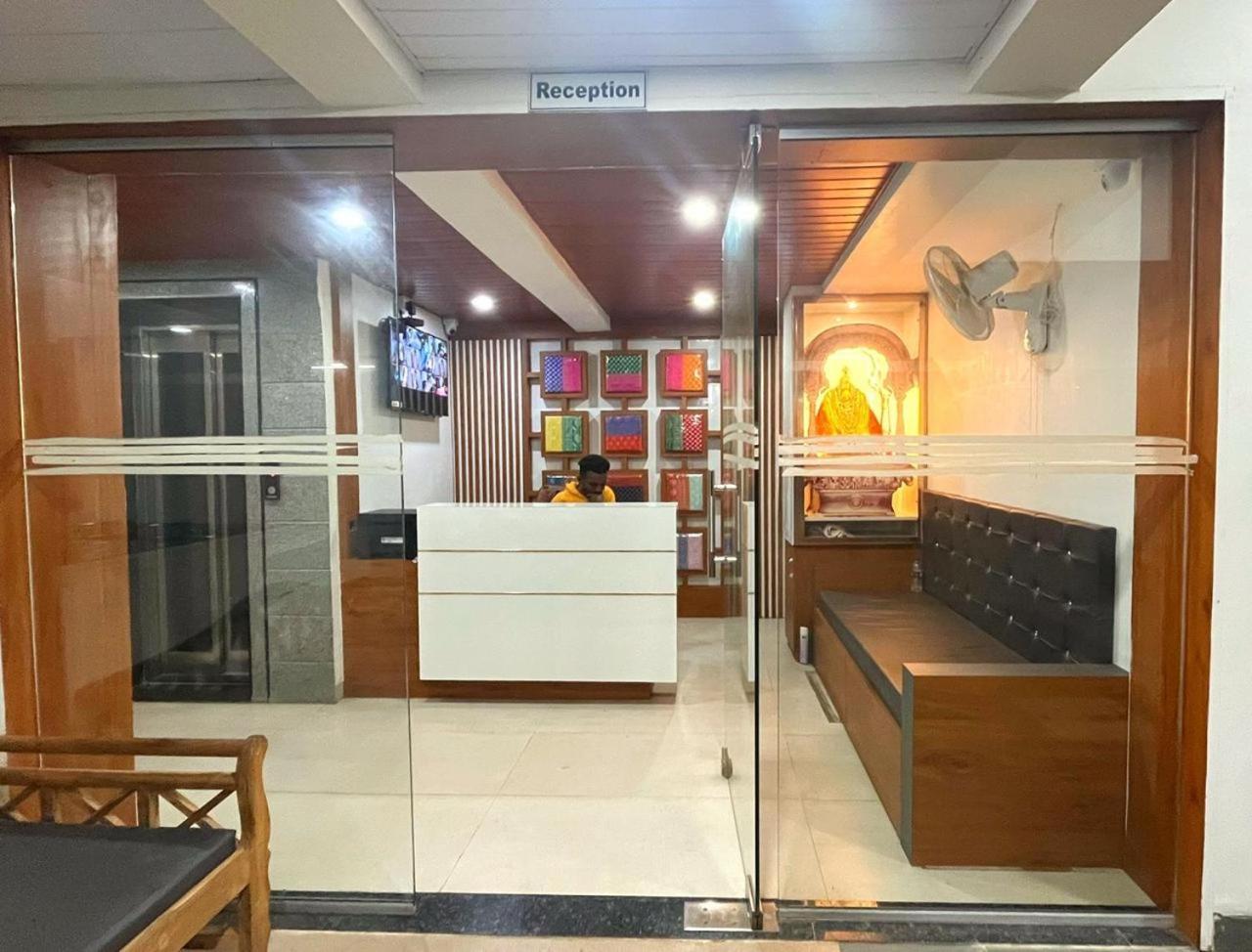 Hotel Ambai Executive Tuljapur Экстерьер фото