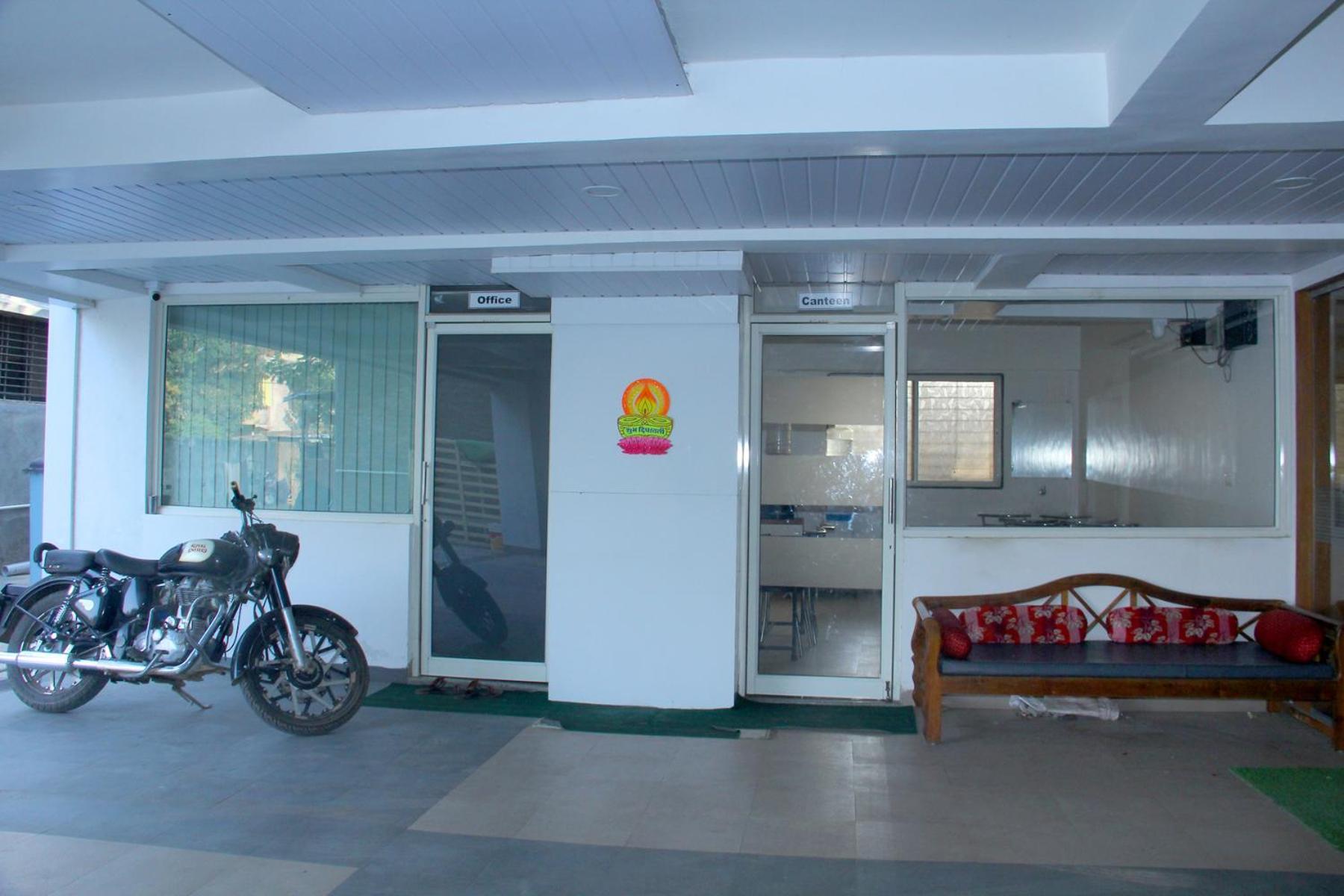 Hotel Ambai Executive Tuljapur Экстерьер фото
