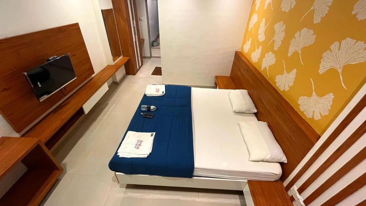 Hotel Ambai Executive Tuljapur Экстерьер фото
